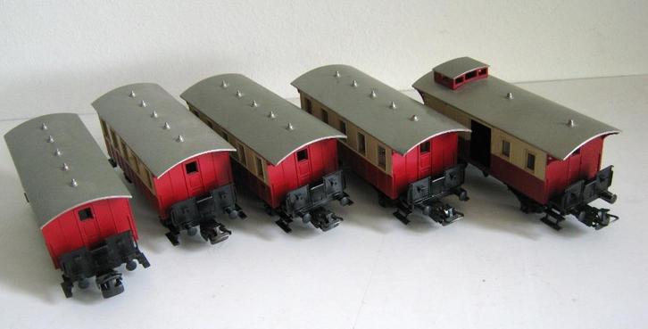 Marklin H0 vier stuks reizigersrijtuig 4107 en 4108, Hobby en Vrije tijd, Modeltreinen | H0, Zo goed als nieuw, Wagon, Wisselstroom