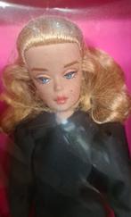 Barbie silkstone best in black nrfb, Ophalen of Verzenden, Zo goed als nieuw, Fashion Doll