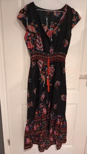 Lange zwarte dames jurk 1 maat beschikbaar voor biedingen