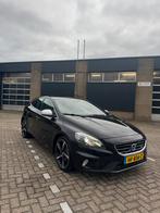 Volvo V40 2.0 D2 | BUSINESS R-DESIGN| 120PK 2015 Zwart, Auto's, Volvo, Voorwielaandrijving, Euro 6, 4 cilinders, Zwart