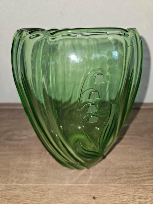 Art deco groene vaas Lelies van Dalen, Antiek en Kunst, Antiek | Glas en Kristal, Ophalen of Verzenden