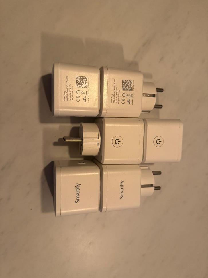 Slimme stekker (smartify), Doe-het-zelf en Verbouw, Elektra en Kabels, Zo goed als nieuw, Stekker, Ophalen of Verzenden