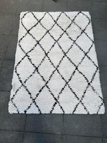 Vloerkleed 133x190 cm - Zwart/Wit Strepen beschikbaar voor biedingen