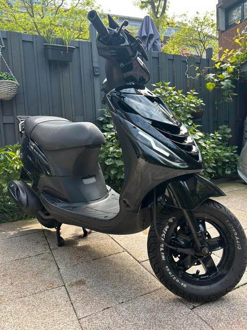 Piaggio zip FULL BLACK 80CC, Fietsen en Brommers, Snorfietsen en Snorscooters, Ophalen