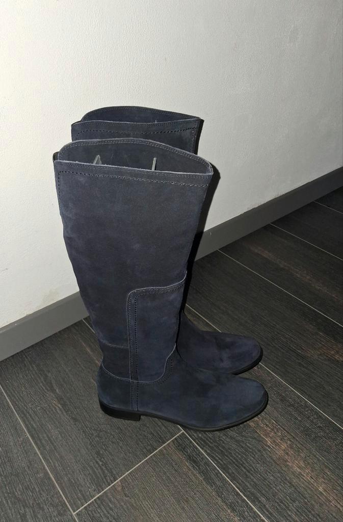 Suède dames laarzen van FOOTNOTES maat 39,5 G z.g.a.n, Kleding | Dames, Schoenen, Zo goed als nieuw, Hoge laarzen, Blauw, Ophalen of Verzenden