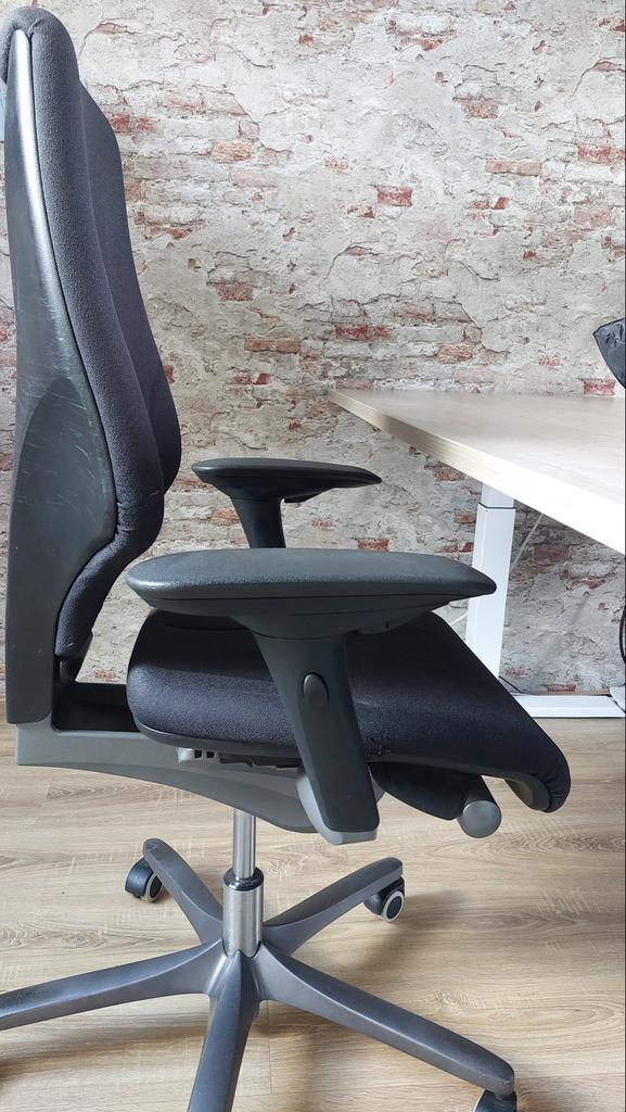 Giroflex 64 Bureaustoel - Nieuw Gestoffeerd, Huis en Inrichting, Bureaustoelen, Zo goed als nieuw, Bureaustoel, Zwart, Ergonomisch