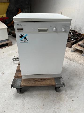 Miele G 665 SC Vaatwasser, gaat weg wegens overcompleet. beschikbaar voor biedingen