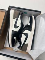 Nike Air Jordan 1 Low OG Mocha, Kleding | Heren, Schoenen, Bruin, Nieuw, Ophalen of Verzenden, Sneakers of Gympen