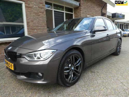 BMW 3-serie 320i High Executive Automaat / leder / Navi, Auto's, BMW, Bedrijf, Te koop, 3-Serie, ABS, Airbags, Airconditioning