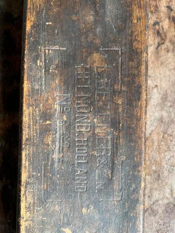 Oude Sigarenpers - L.Bezemer & Zonen, Helmond Holland beschikbaar voor biedingen