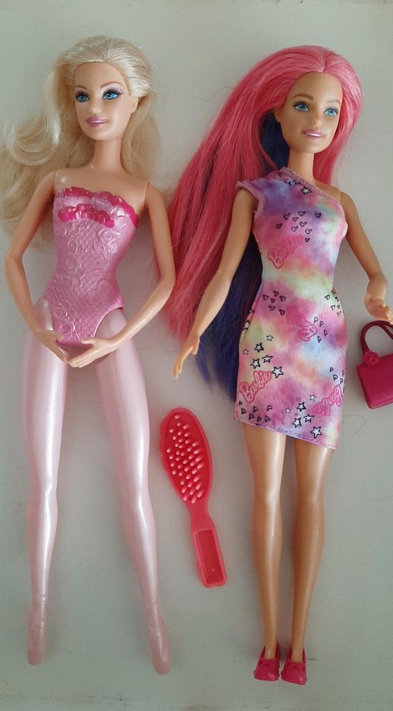 2 barbie's, 1 felgekleurd haar en 1 ballerina, Kinderen en Baby's, Speelgoed | Poppen, Gebruikt, Barbie, Ophalen of Verzenden