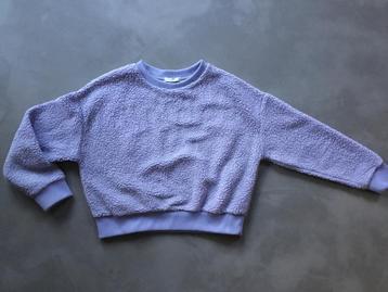 Heerlijke fluffy lila trui/sweater maat S, als nieuw