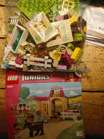 10674 lego juniors manege sinterklaas tip beschikbaar voor biedingen