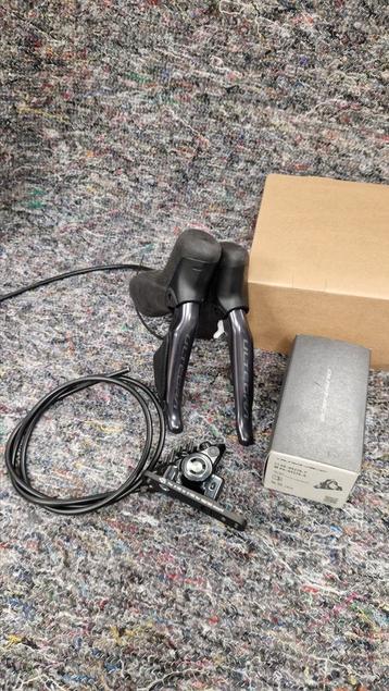 Ultegra Shifters + Dura-Ace calipers 12sp Nieuw beschikbaar voor biedingen