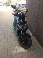 Aprilia SportCity One 50, Fietsen en Brommers, Scooters | Aprilia, Ophalen, Zo goed als nieuw