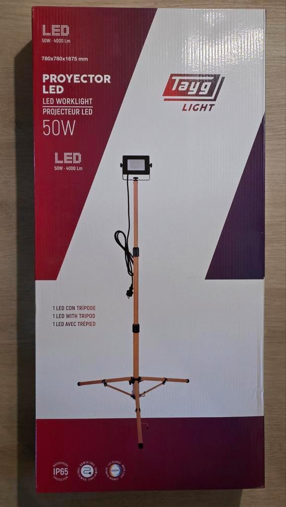 Nieuwe LED Projector 50W met Statief, Doe-het-zelf en Verbouw, Bouwverlichting, Nieuw, Lamp, 50 tot 200 watt, Met statief, Ophalen of Verzenden
