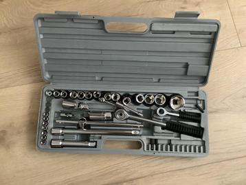 Autogereedschap Set in Koffer - Gebruikt beschikbaar voor biedingen