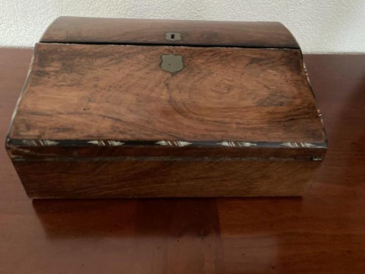 Antieke schrijfkist/notariskist met 2 originele inktpotjes, Antiek en Kunst, Antiek | Woonaccessoires, Ophalen of Verzenden