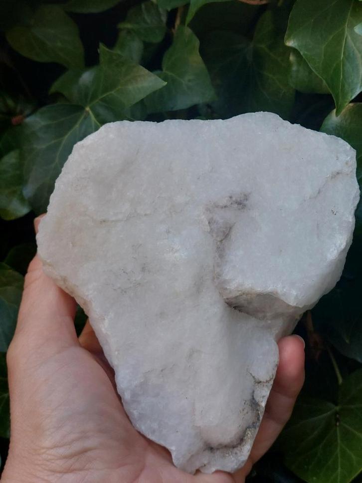 Ruwe Sneeuwkwarts - 940g, Verzamelen, Mineralen en Fossielen, Ophalen of Verzenden