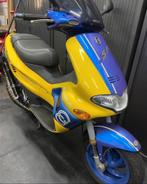 GEZOCHT GILERA RUNNER YELLOW PURPLE, Fietsen en Brommers, Scooters | Overige merken, Ophalen of Verzenden, Zo goed als nieuw