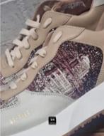 Stokton - Prachtige leren sneakers maat 42 - Nieuw €300, Beige, Nieuw, Ophalen of Verzenden, Sneakers of Gympen