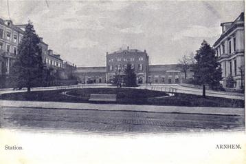 Station. - Arnhem. - ongelopen beschikbaar voor biedingen