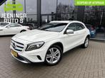 Mercedes GLA-klasse 200 Ambition|ElektrischeTrekhaak|Camera|, Auto's, Gebruikt, 715 kg, Leder en Stof, Wit