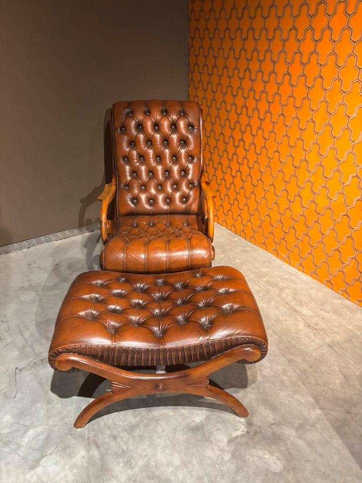 Antieke Chesterfield Slipper fauteuil + hocker izgs, Antiek en Kunst, Antiek | Meubels | Stoelen en Banken, Ophalen of Verzenden