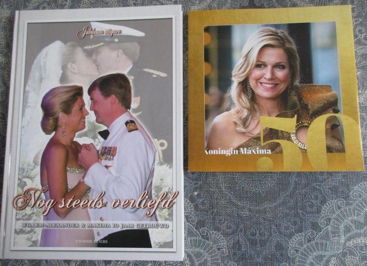2 boeken Koninklijk Huis - Nog steeds verliefd / Maxima 50, Verzamelen, Koninklijk Huis en Royalty, Gebruikt, Kaart, Foto of Prent