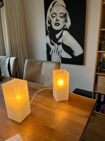 2 tafellampen incl. spaarlampen. (Ikea) beschikbaar voor biedingen