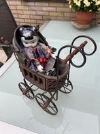 Decoratief kinderwagen met pop, Antiek en Kunst, Ophalen of Verzenden