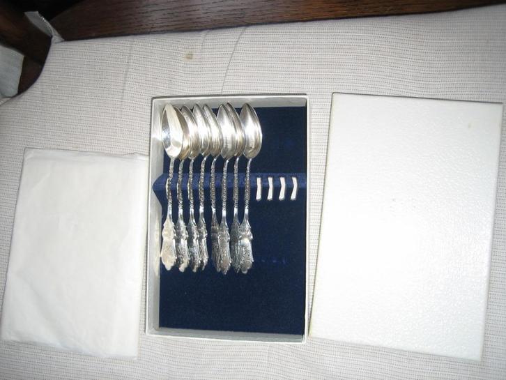 12 koffie/thee lepeltjes verzilverd, zgn. maandlepeltjes, Antiek en Kunst, Antiek | Bestek, Ophalen of Verzenden