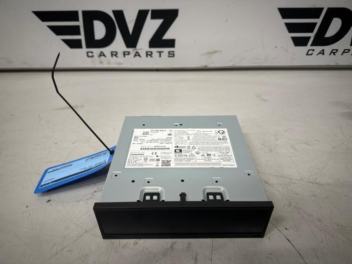 Navigatie Module van een Volkswagen Tiguan, Auto-onderdelen, Elektronica en Kabels, Volkswagen, Gebruikt, 3 maanden garantie, Ophalen of Verzenden