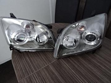 Koplamp Toyota Avensis bj 2008 links en rechts complete set  beschikbaar voor biedingen