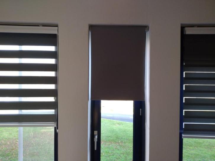 Rolgordijnen verduisterend donkergrijs 56cm(b)*187(l)*6(d), Huis en Inrichting, Woonaccessoires | Overige, Ophalen