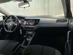 Volkswagen Polo 1.0 TSI Highline Camera Navigatie Climate Co, Voorwielaandrijving, Gebruikt, Met garantie (alle), Zwart