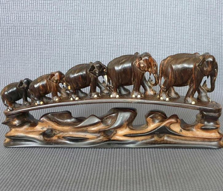 Vintage ca. 1970's houten sculptuur van 5 olifanten, Antiek en Kunst, Kunst | Beelden en Houtsnijwerken, Ophalen of Verzenden