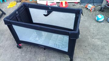 Campingbed voor baby beschikbaar voor biedingen