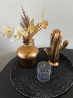 Onderzwtter met goudkleurige decoratie, Huis en Inrichting, Woonaccessoires | Dienbladen, Ophalen of Verzenden, Nieuw, Rond, Metaal