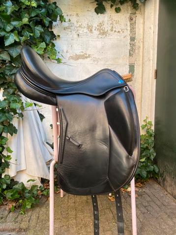 Prestige Monza 17 inch dressuurzadel izgs beschikbaar voor biedingen