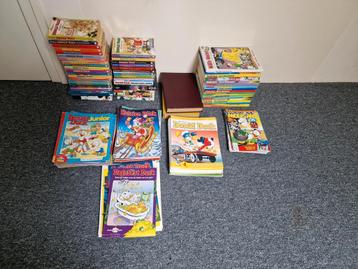 Hele stapel Donald Duck pockets, boeken en bladen beschikbaar voor biedingen