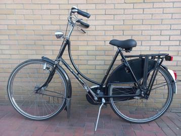 2X Gazelle tour populair 57cm stangremmen opoefiets omafiets beschikbaar voor biedingen