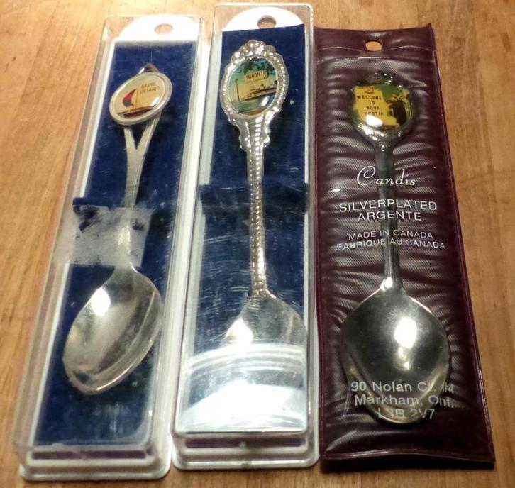 Canada lepeltjes souvenirlepeltjes Nova Scotia Toronto, Verzamelen, Porselein, Kristal en Bestek, Zo goed als nieuw, Bestek, Metaal