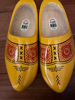 Gele houten klompen maat 41-42, Kleding | Heren, Schoenen, Ophalen of Verzenden, Nieuw, Klompen