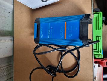 Victron 24 volt smart charger  beschikbaar voor biedingen