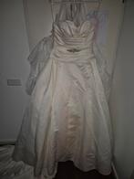 Pronovias trouwjurk maat 42 + hoepelrok maat L en sluier, Ophalen, Trouwjurk, Wit, Pronovias