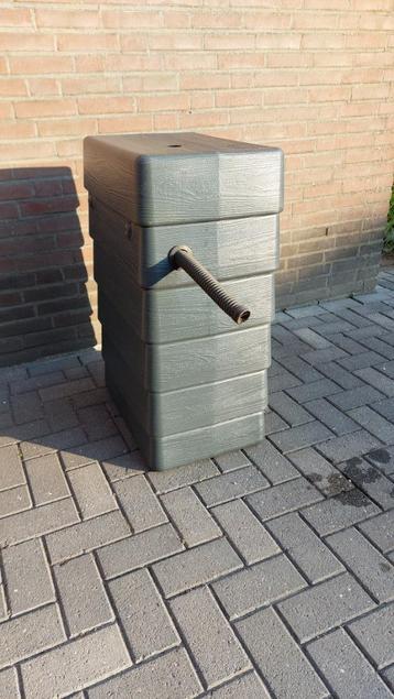 Regenton beschikbaar voor biedingen
