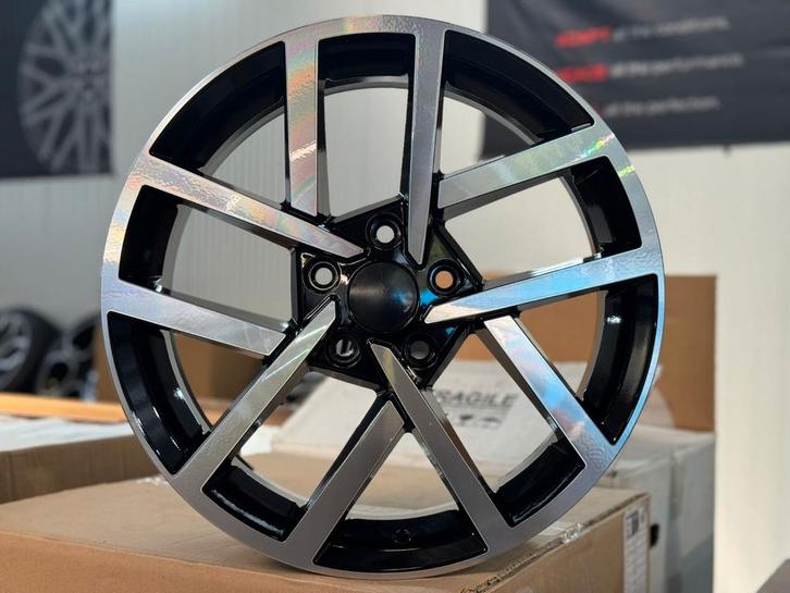 NIEUW 17" DMRW17 Velgen 5x112 Pastop Volkswagen Golf GTD GTI, Auto-onderdelen, Banden en Velgen, Banden en Velgen, Winterbanden