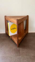 Kleine variant houten handgemaakt bijzettafel opbergtafeltje, Minder dan 55 cm, Gebruikt, Antiek, massief, robuust, naturel, natuur