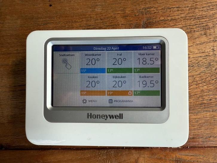Compleet Honeywell EvoHome systeem, Doe-het-zelf en Verbouw, Thermostaten, Gebruikt, Slimme thermostaat, Ophalen